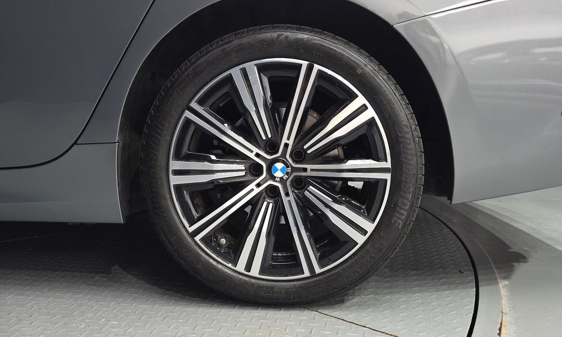BMW 3-Series 2025