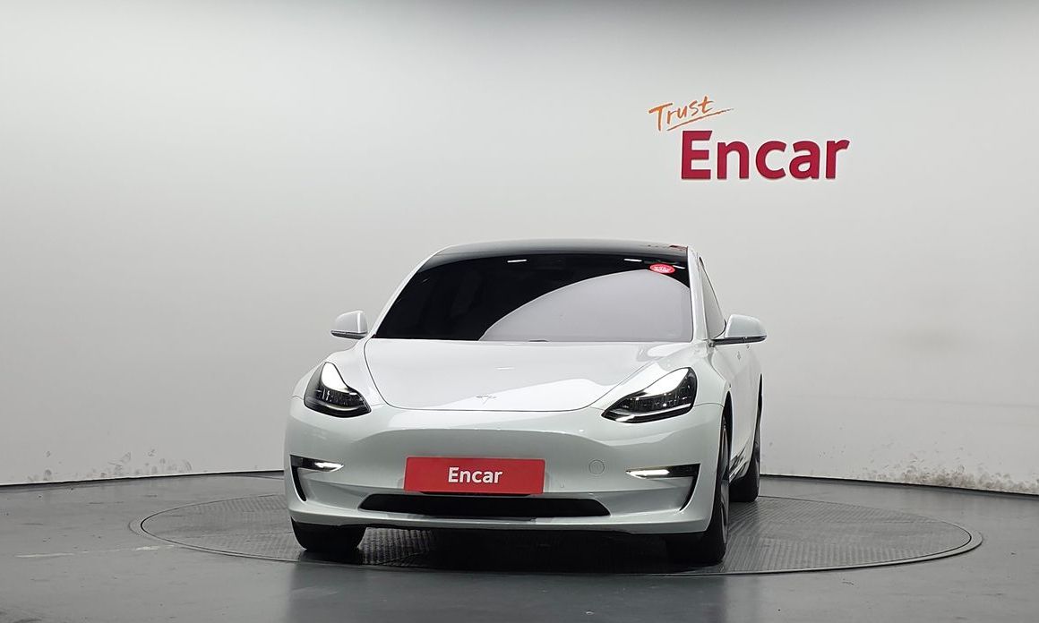 Tesla Model 3 2020