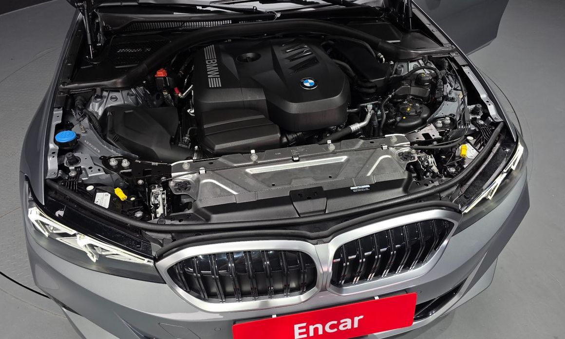 BMW 3-Series 2025