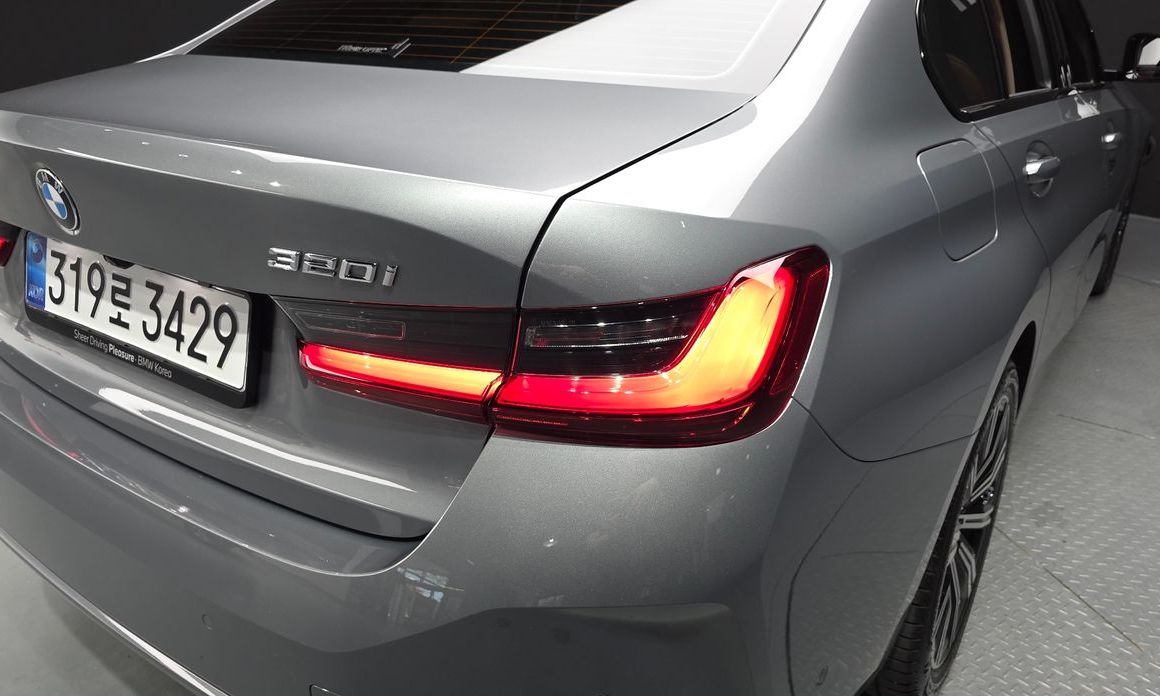 BMW 3-Series 2025