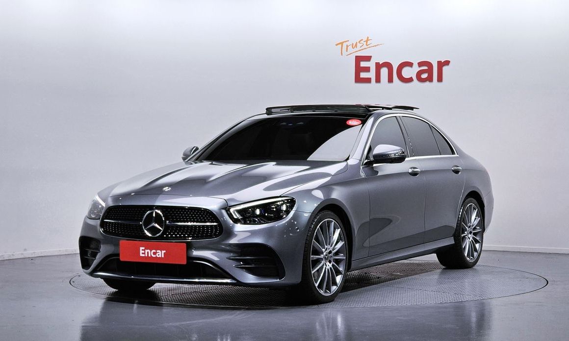 Mercedes-Benz E-Class 2022
