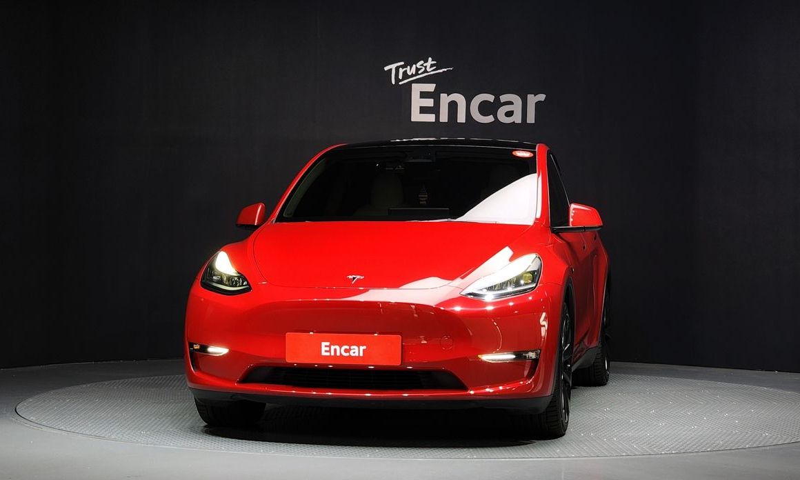 Tesla Model Y 2023