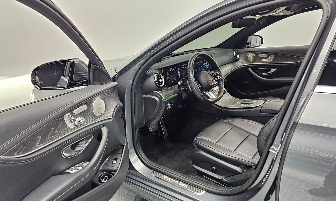 Mercedes-Benz E-Class 2022