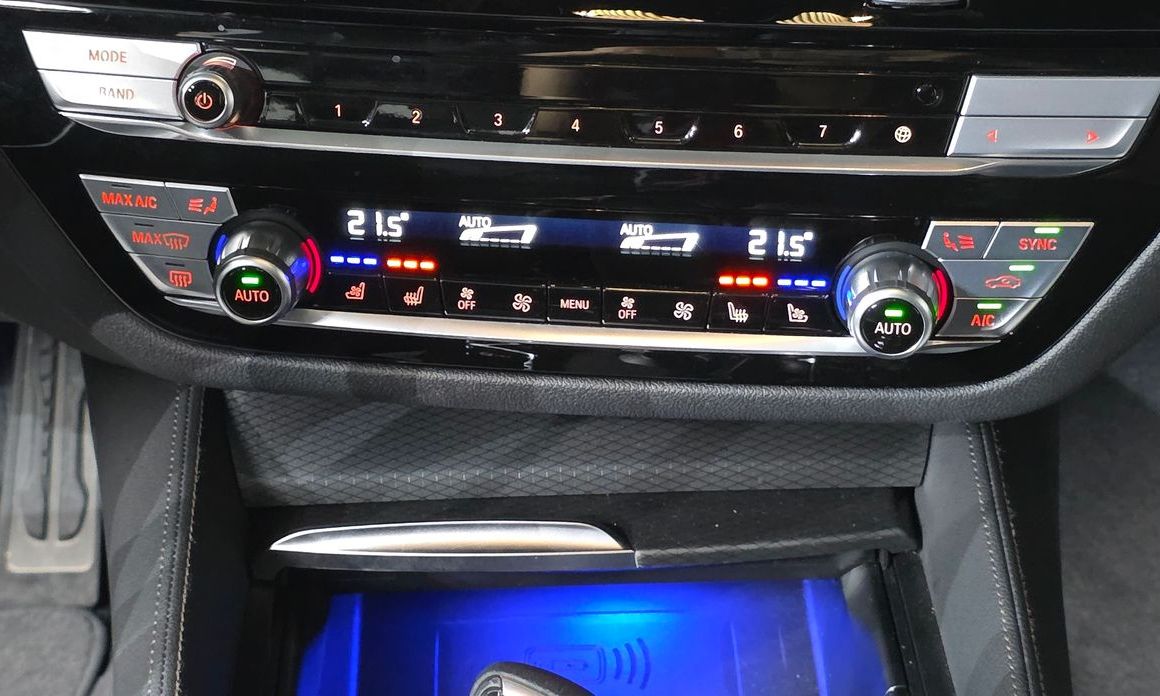 BMW 5-Series 2023