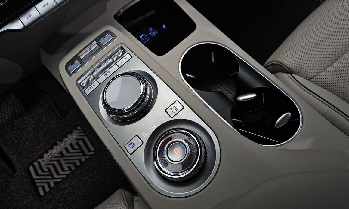 Genesis GV70 2023