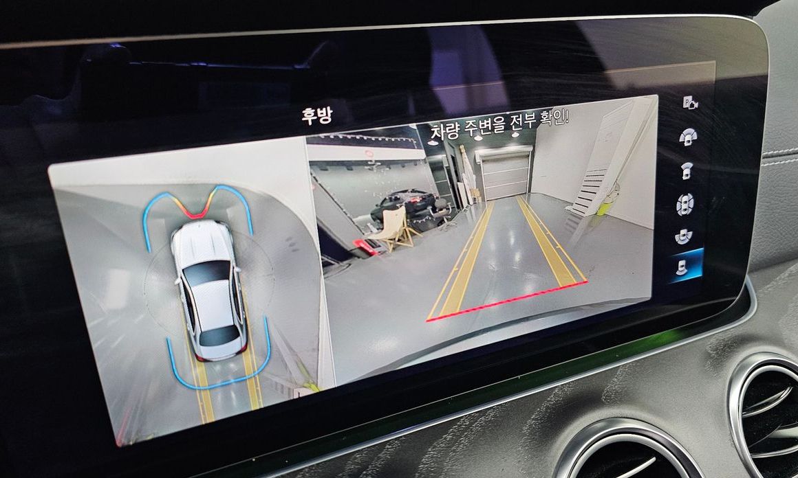 Mercedes-Benz E-Class 2022