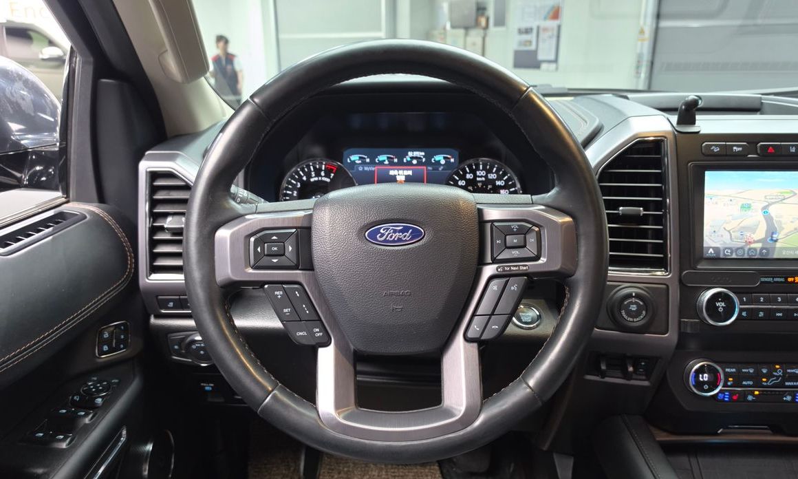 Ford Expedition 2021
