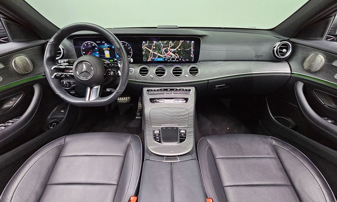 Mercedes-Benz E-Class 2022