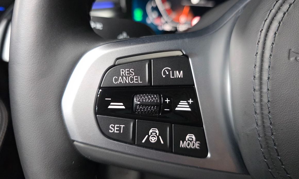 BMW 5-Series 2023