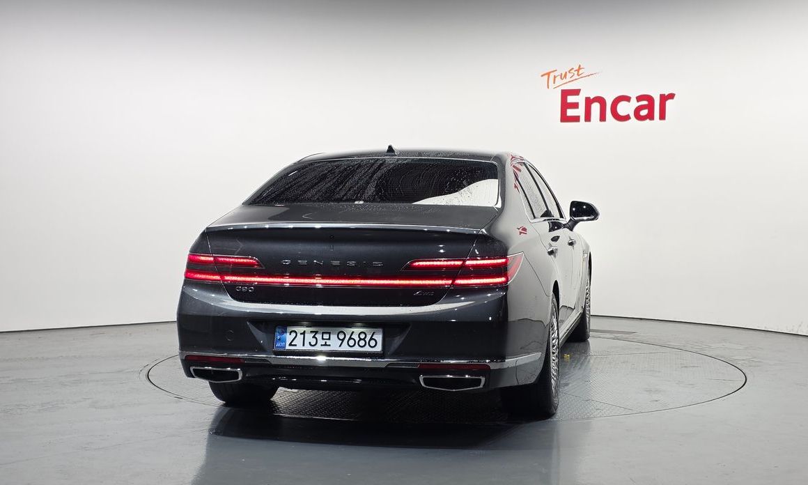 Genesis G90 2021