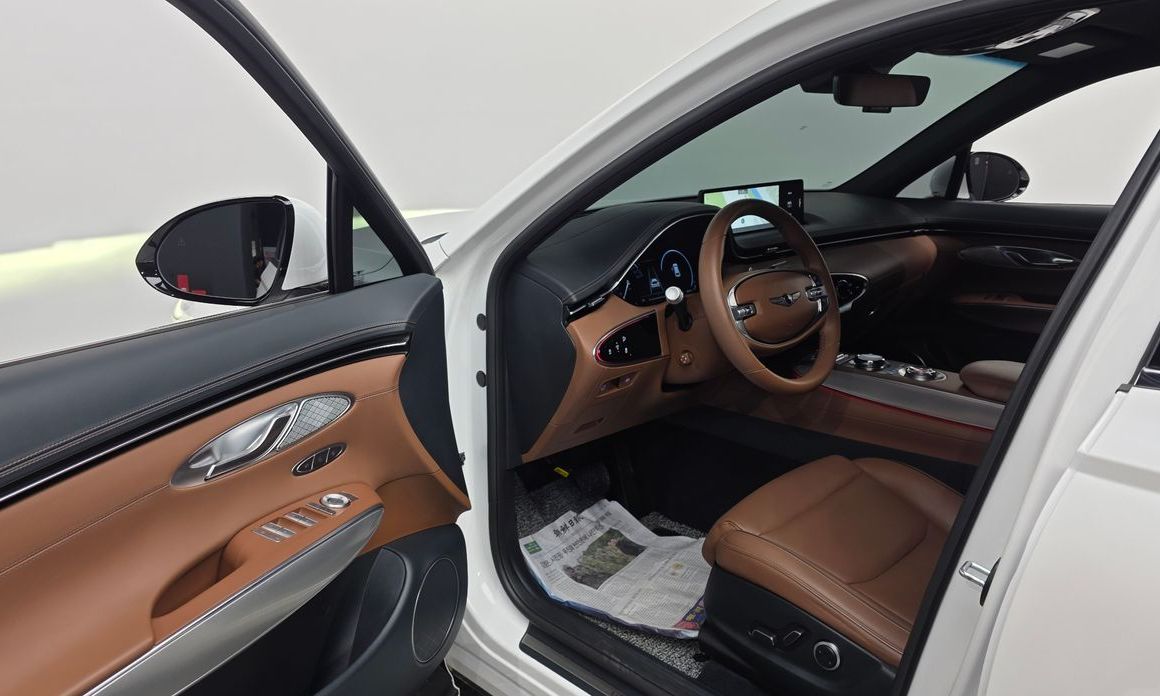Genesis GV70 2024