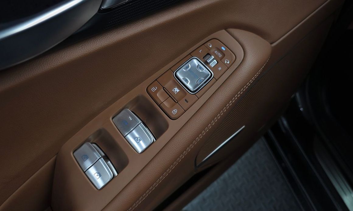 Genesis G90 2021