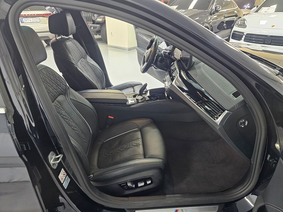 BMW 5-Series 2022