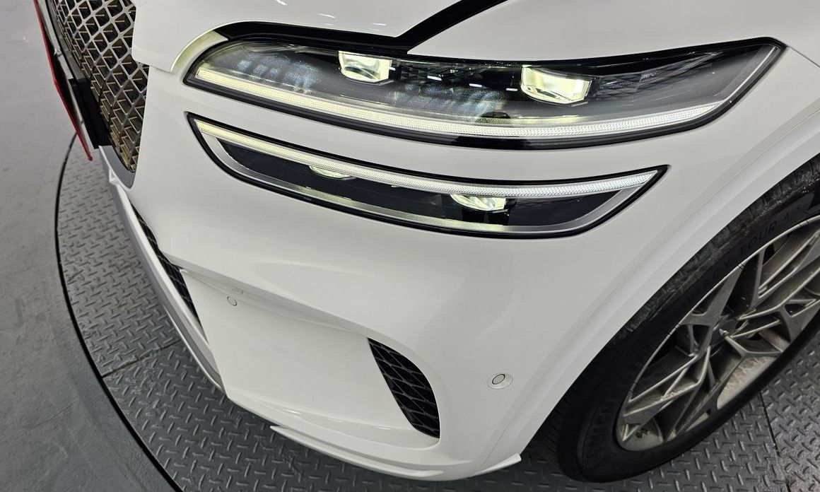 Genesis GV70 2024