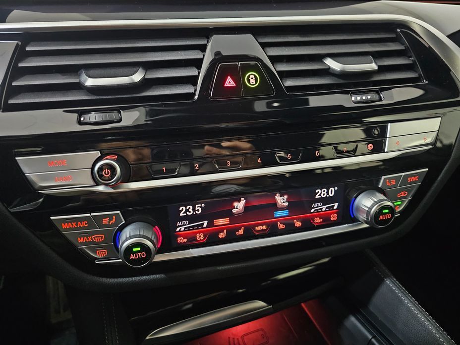 BMW 5-Series 2022