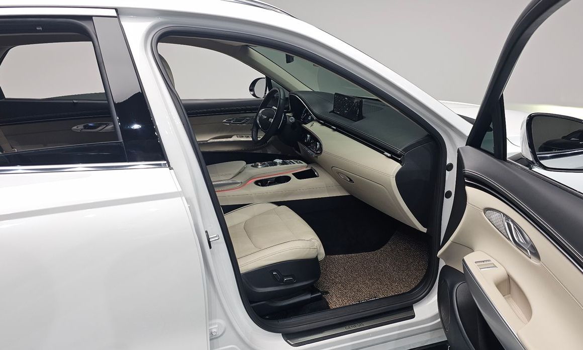 Genesis GV70 2023