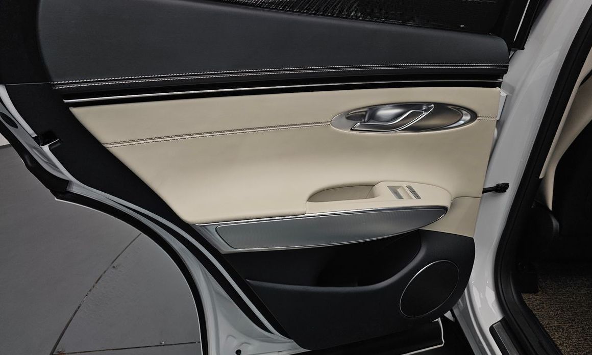 Genesis GV70 2023