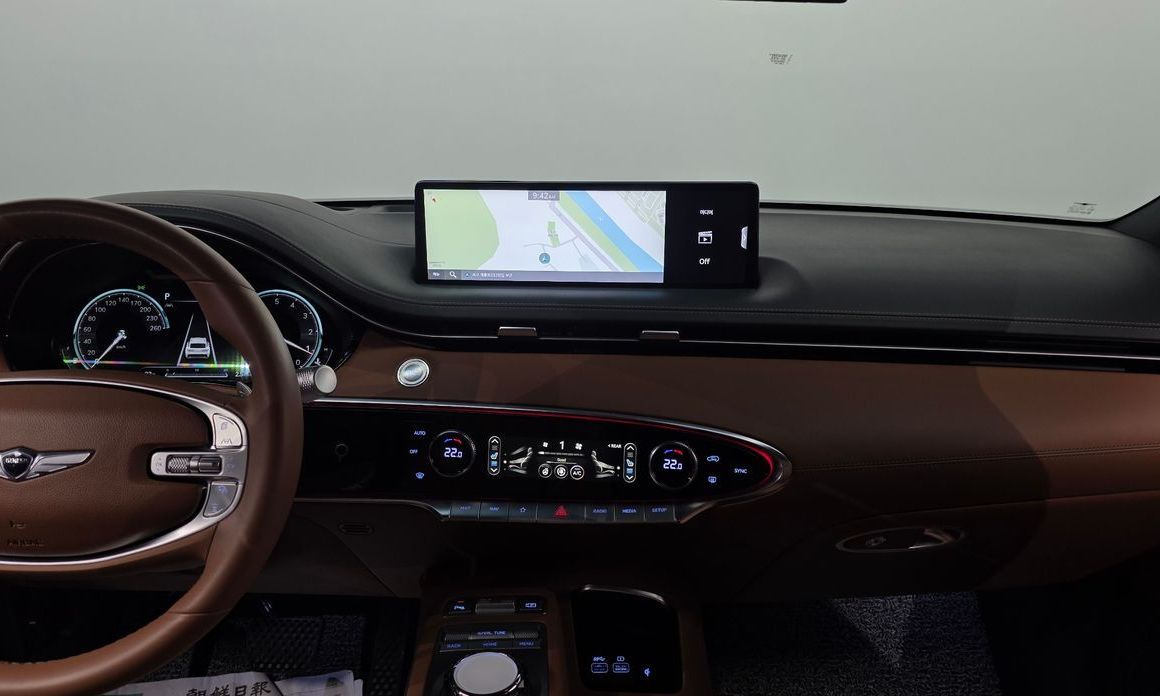 Genesis GV70 2024