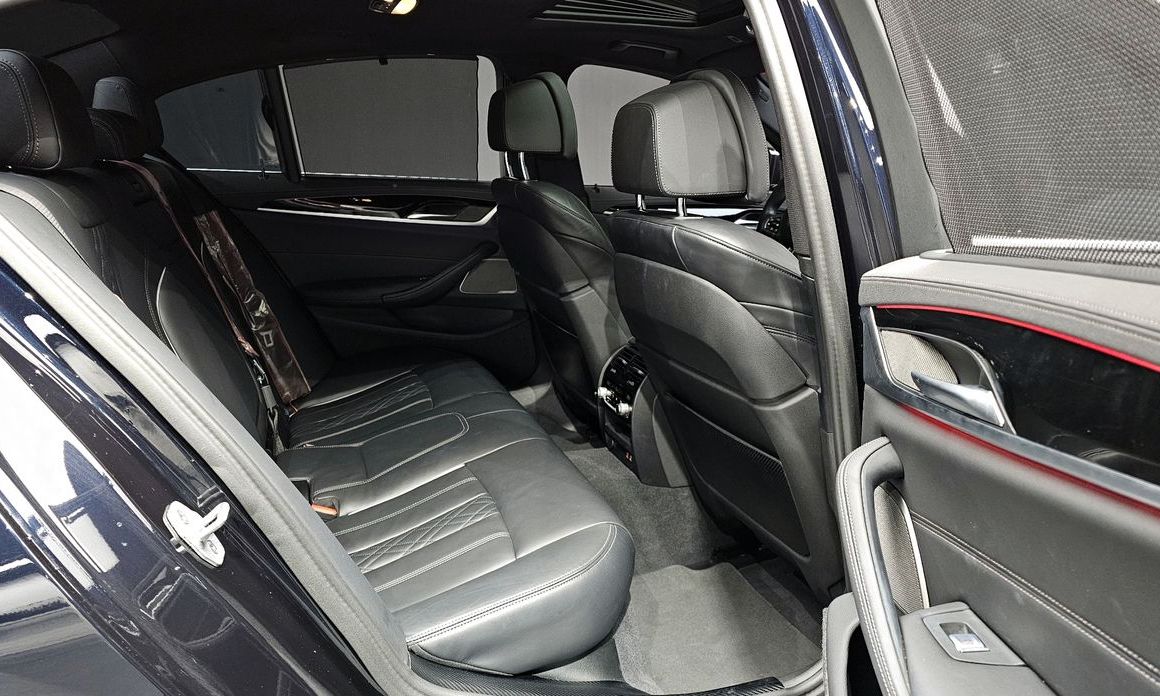 BMW 5-Series 2023