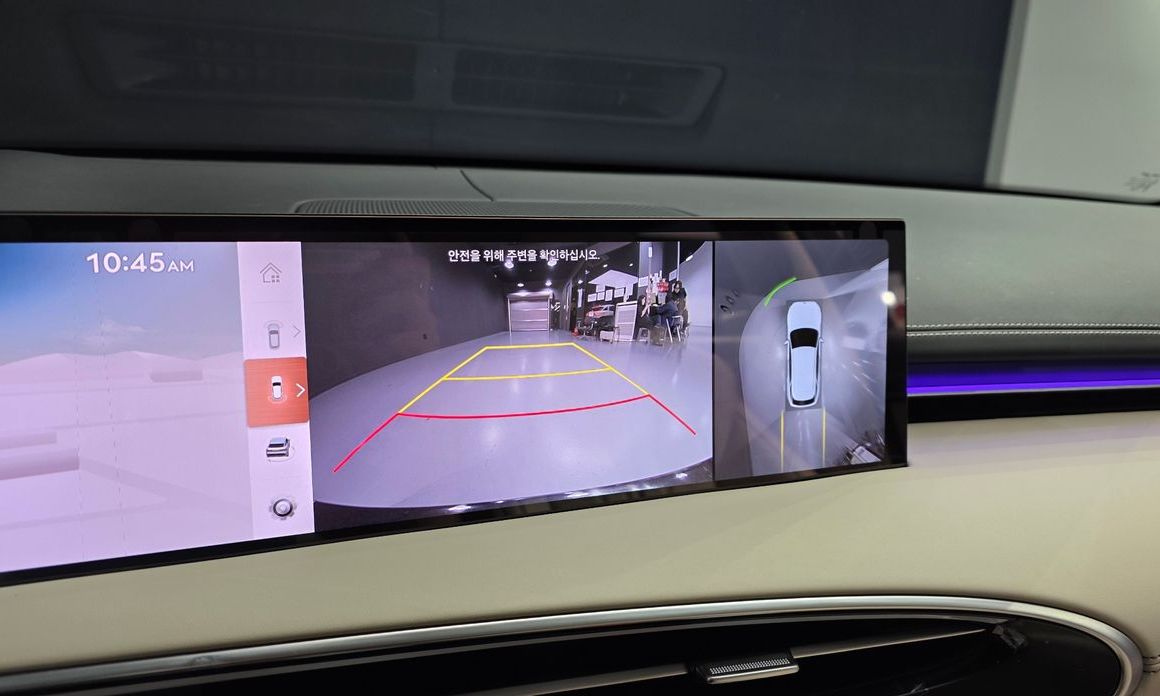 Genesis GV70 2025