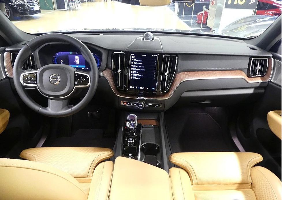 Volvo XC60 2024