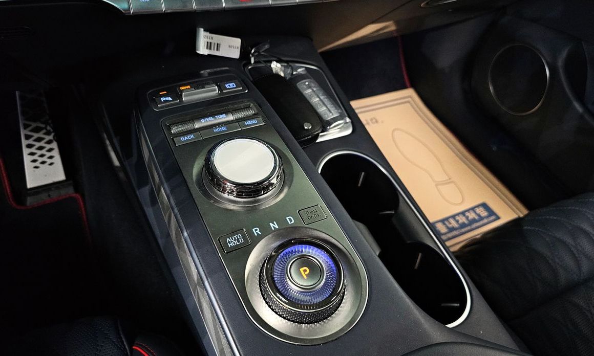 Genesis GV70 2023