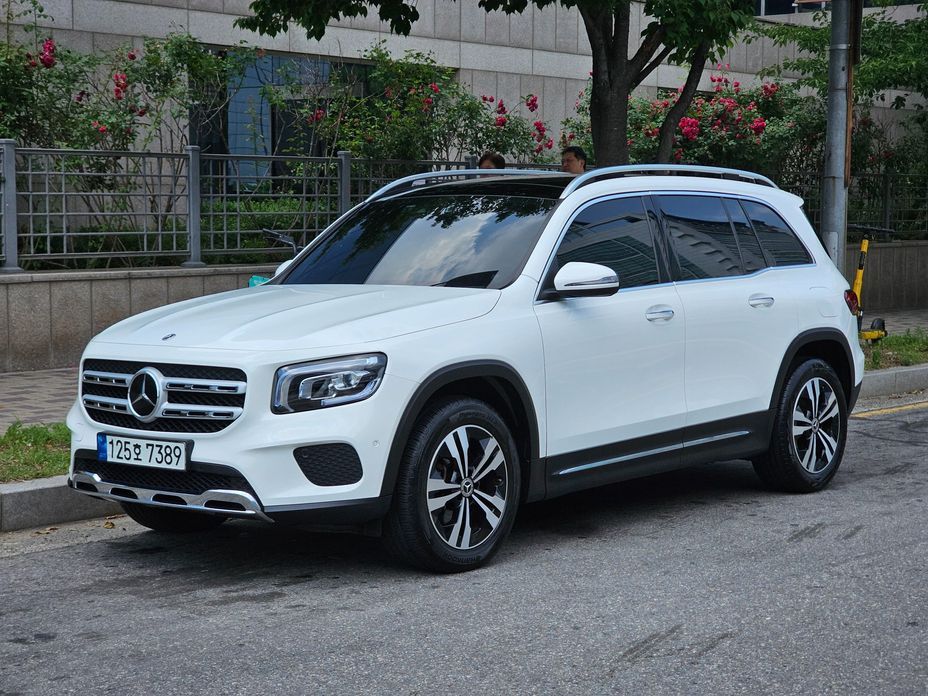 Mercedes-Benz GLB-Class 2022