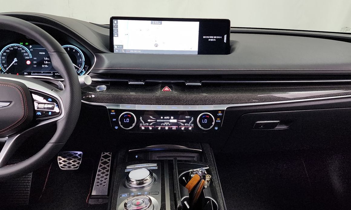Genesis G80 2023