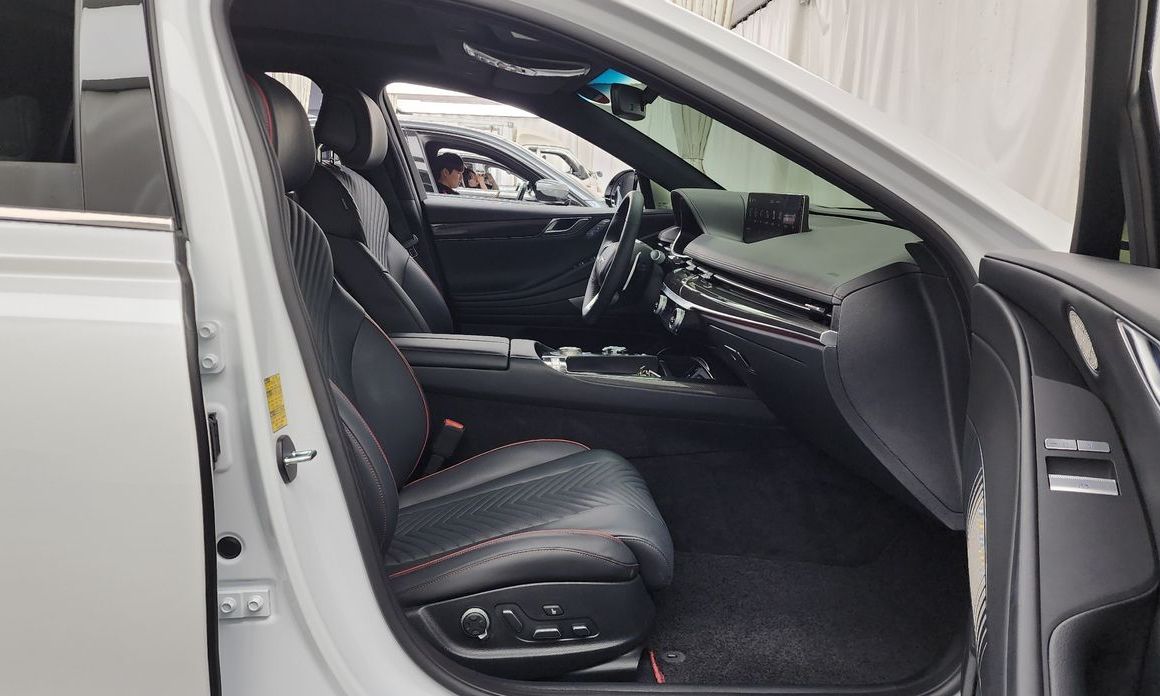 Genesis G80 2023