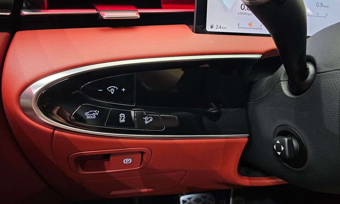 Genesis GV70 2025