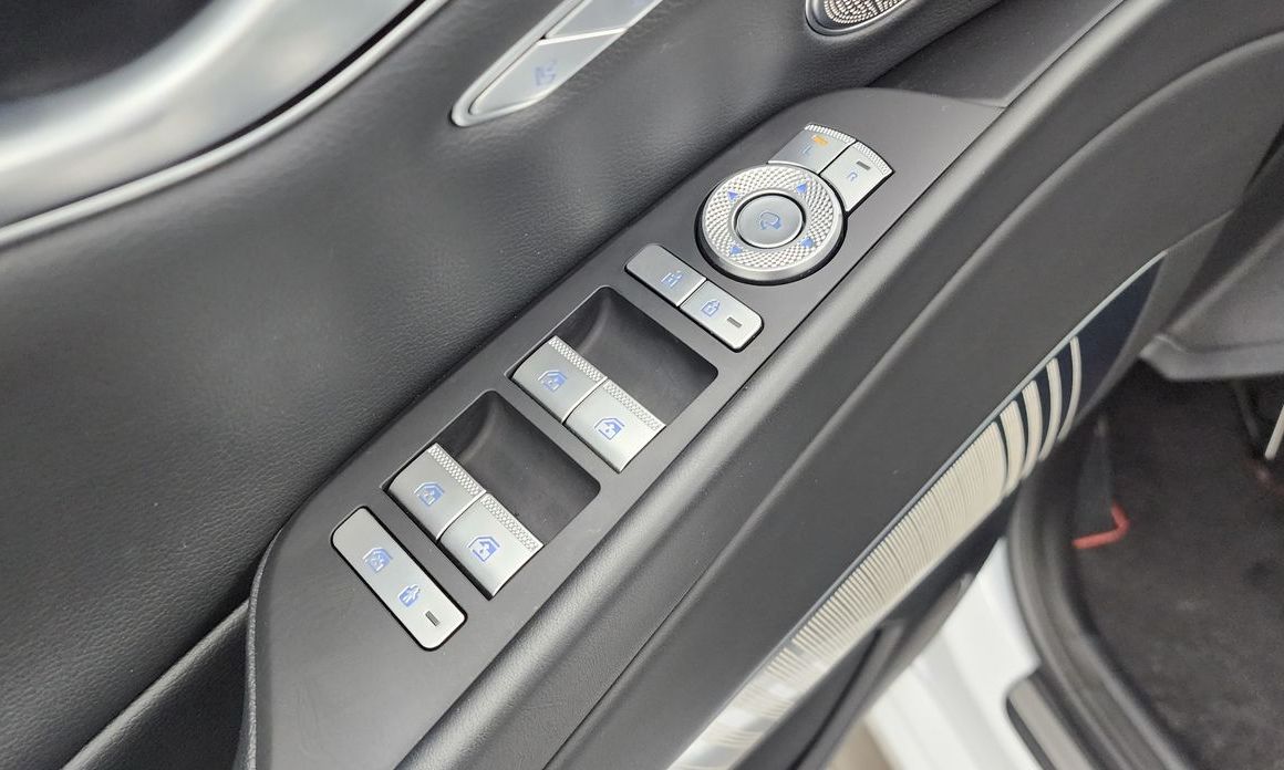 Genesis G80 2023