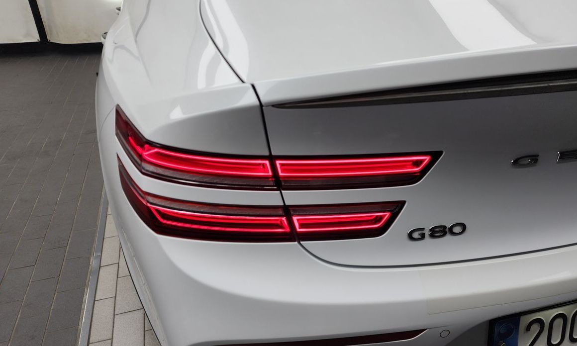 Genesis G80 2023