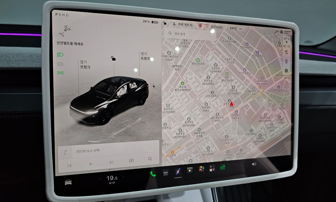 Tesla Model Y 2025