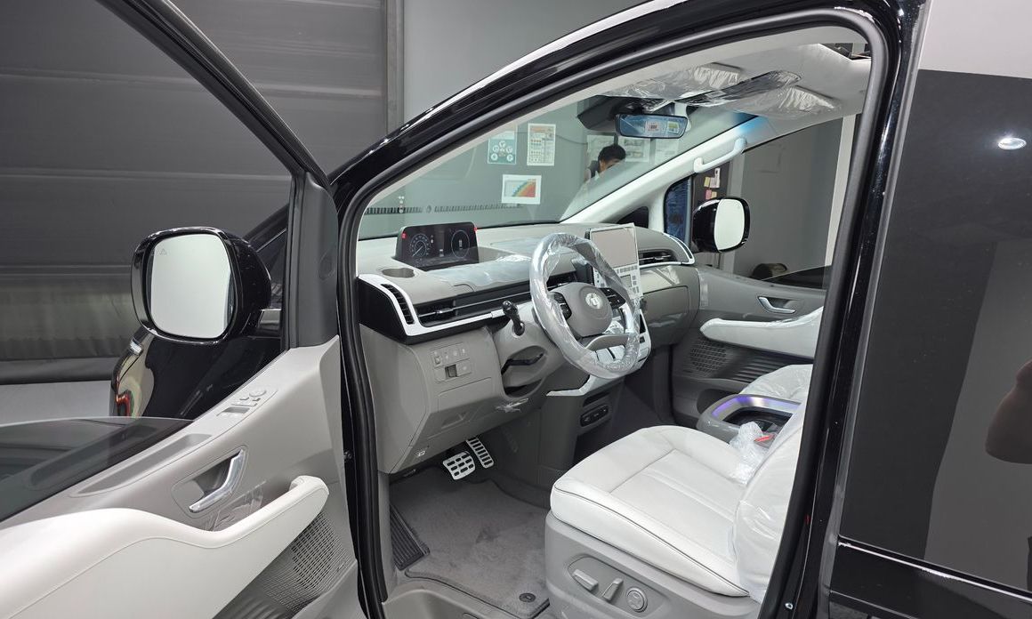 Hyundai Staria 2025