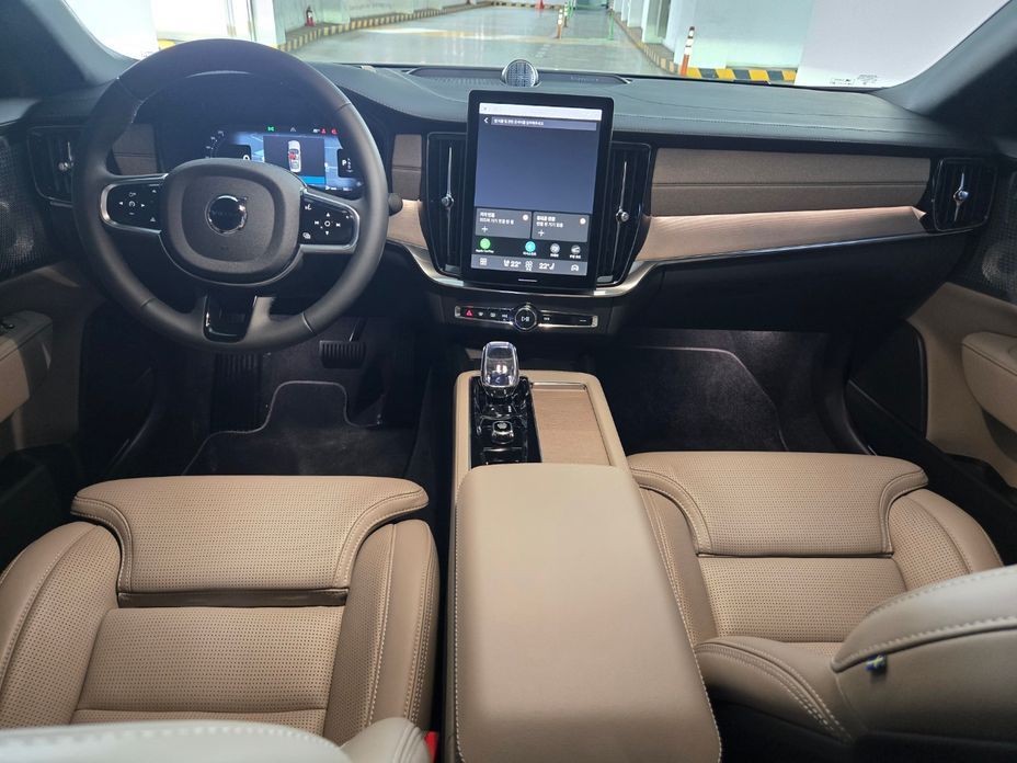 Volvo S90 2026