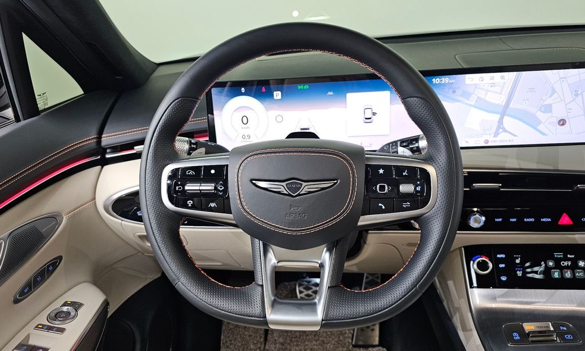 Genesis GV70 2025