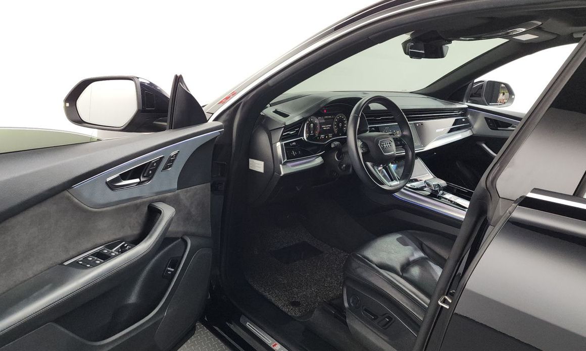 Audi Q8 2021