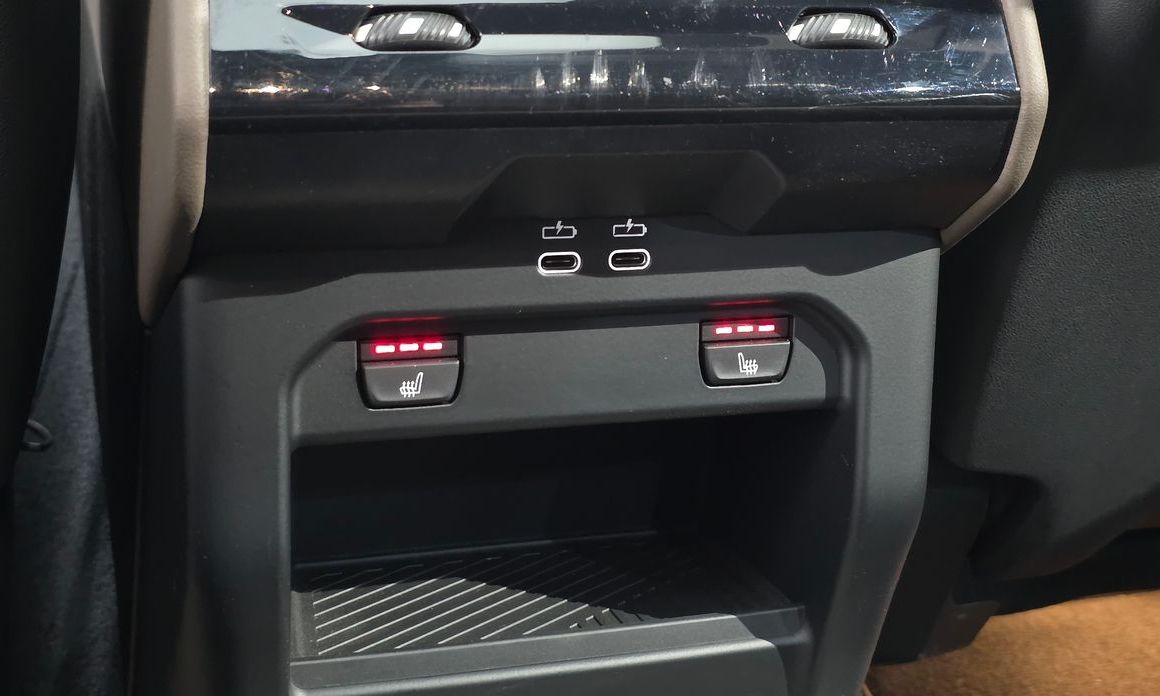 BMW 5-Series 2024