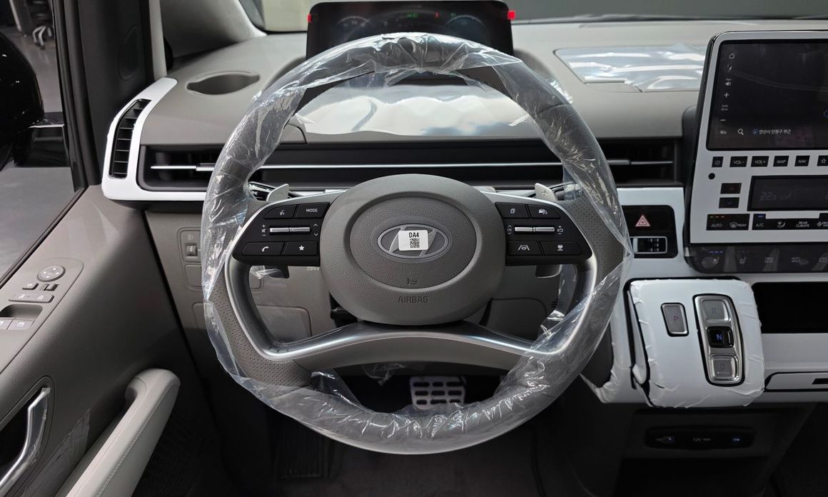 Hyundai Staria 2025