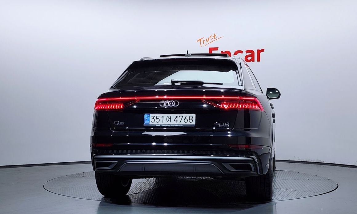 Audi Q8 2021