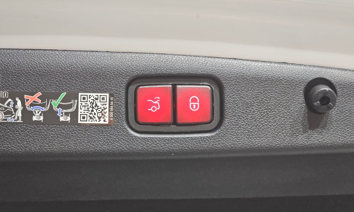 Mercedes-Benz E-Class 2026