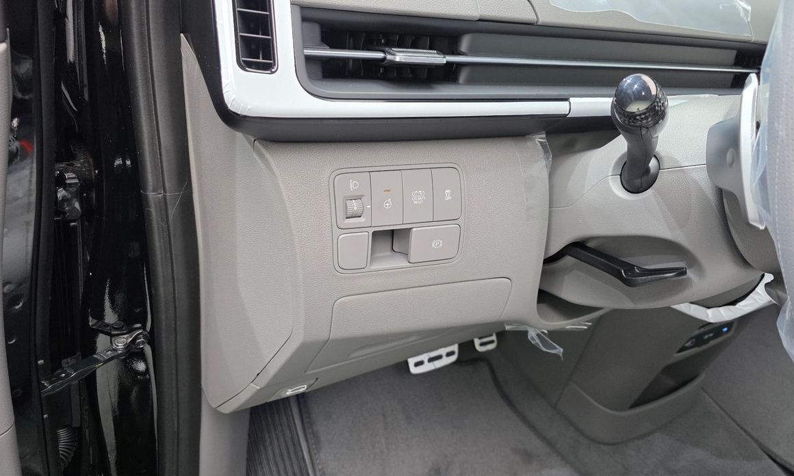 Hyundai Staria 2025