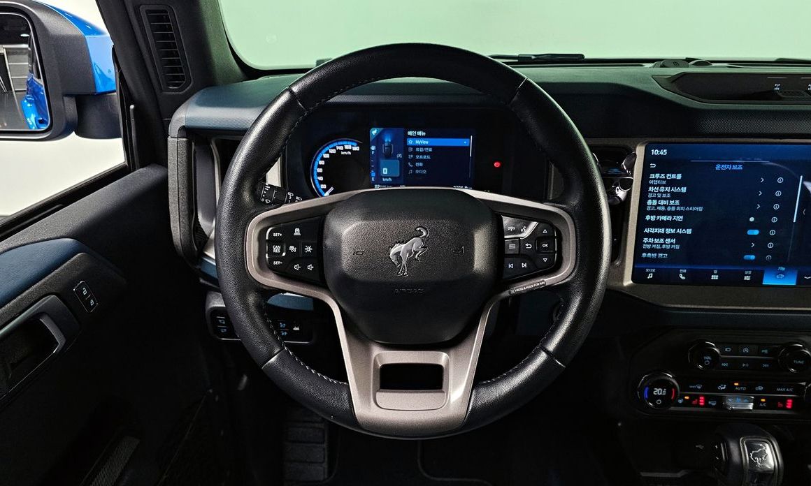 Ford Bronco 2024