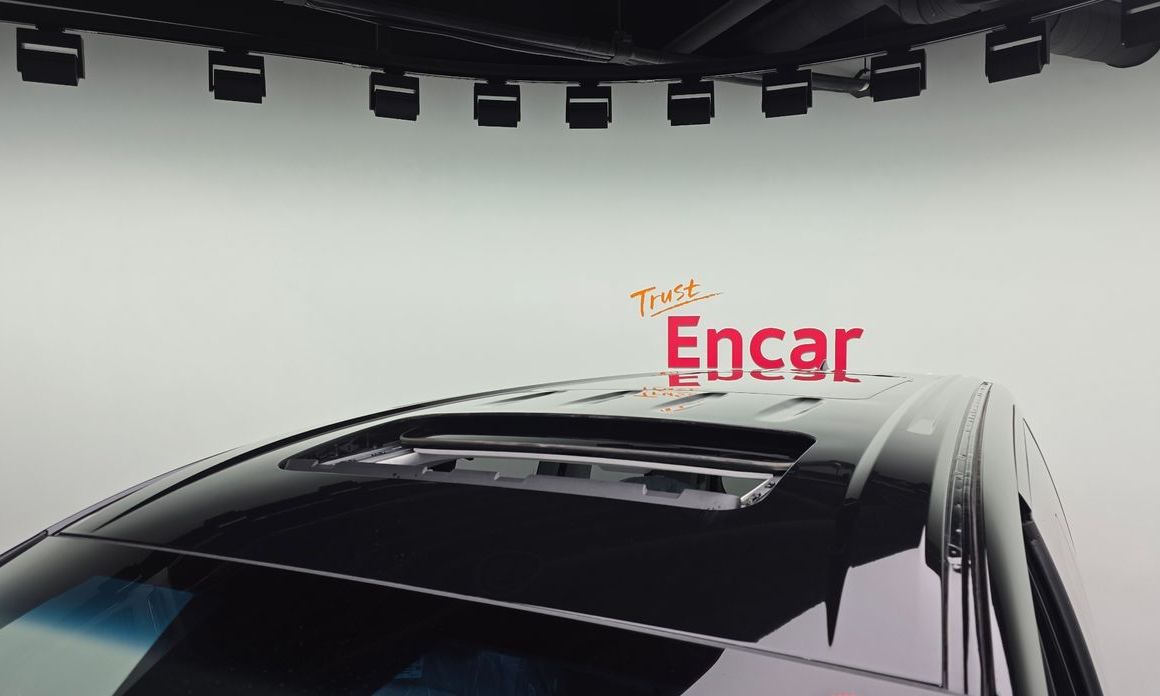 Hyundai Staria 2025