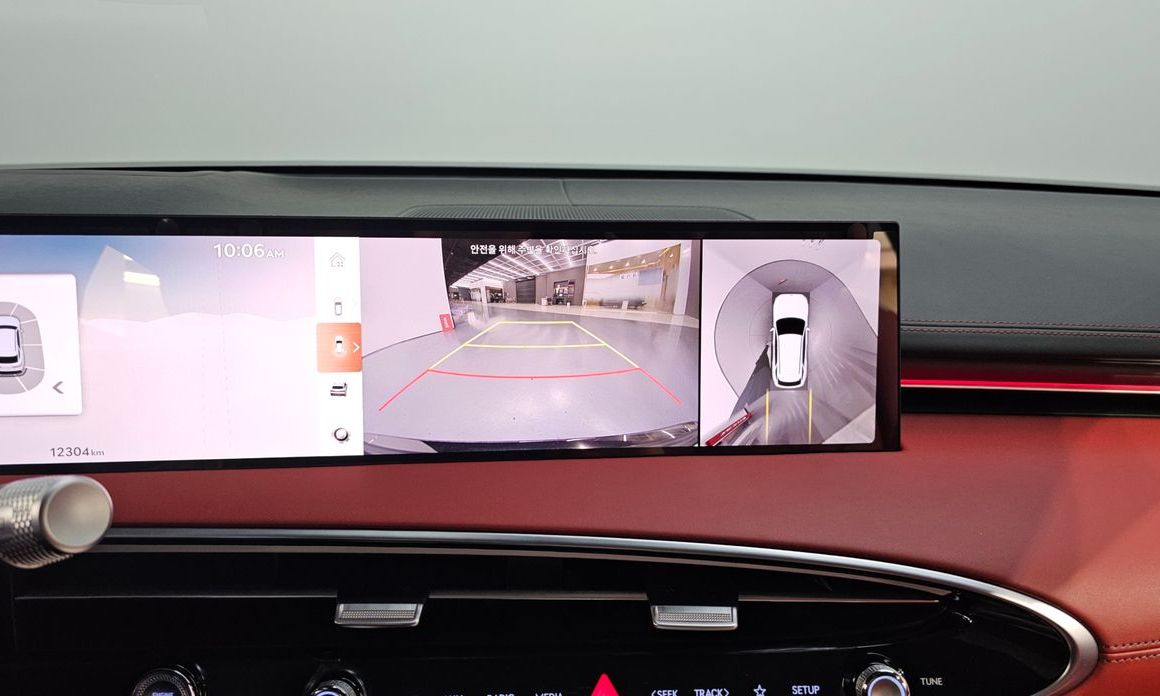 Genesis GV70 2025