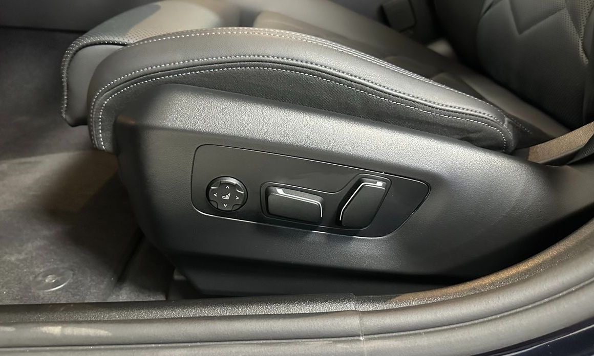 BMW 5-Series 2025