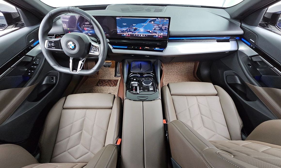 BMW 5-Series 2024