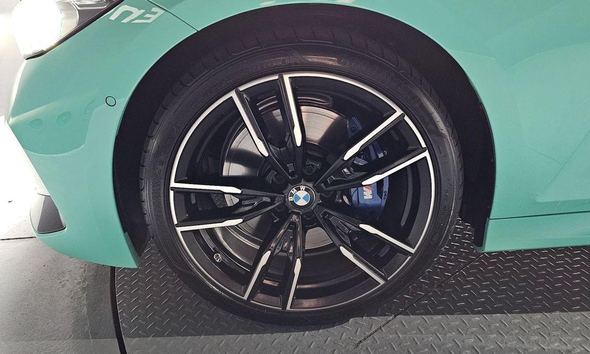 BMW 3-Series 2024