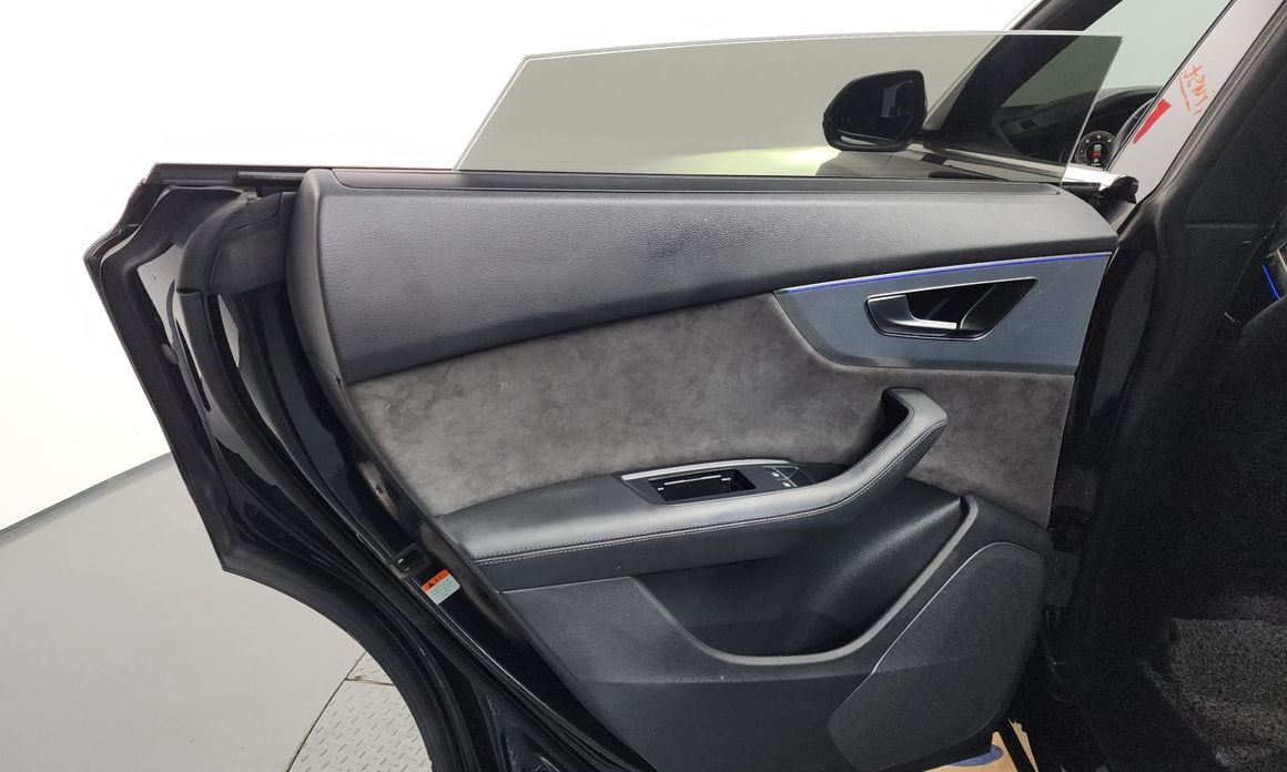 Audi Q8 2021