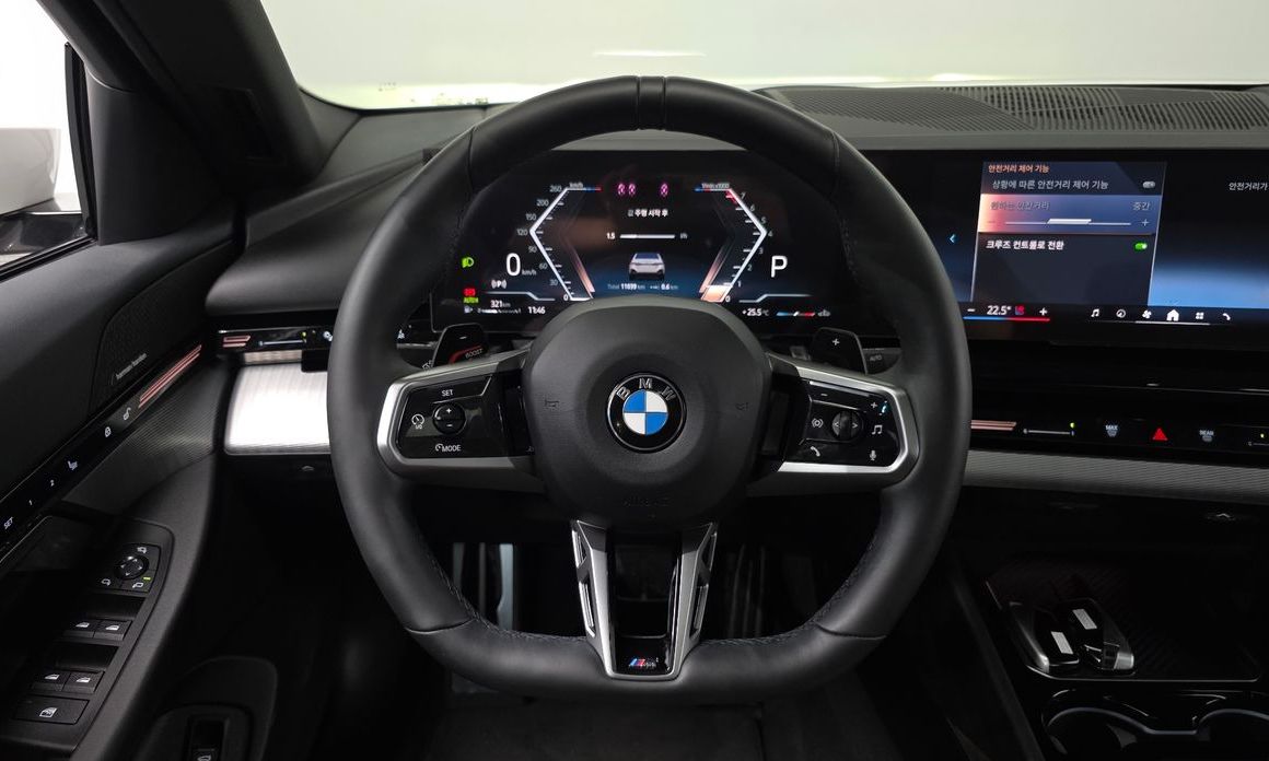 BMW 5-Series 2024